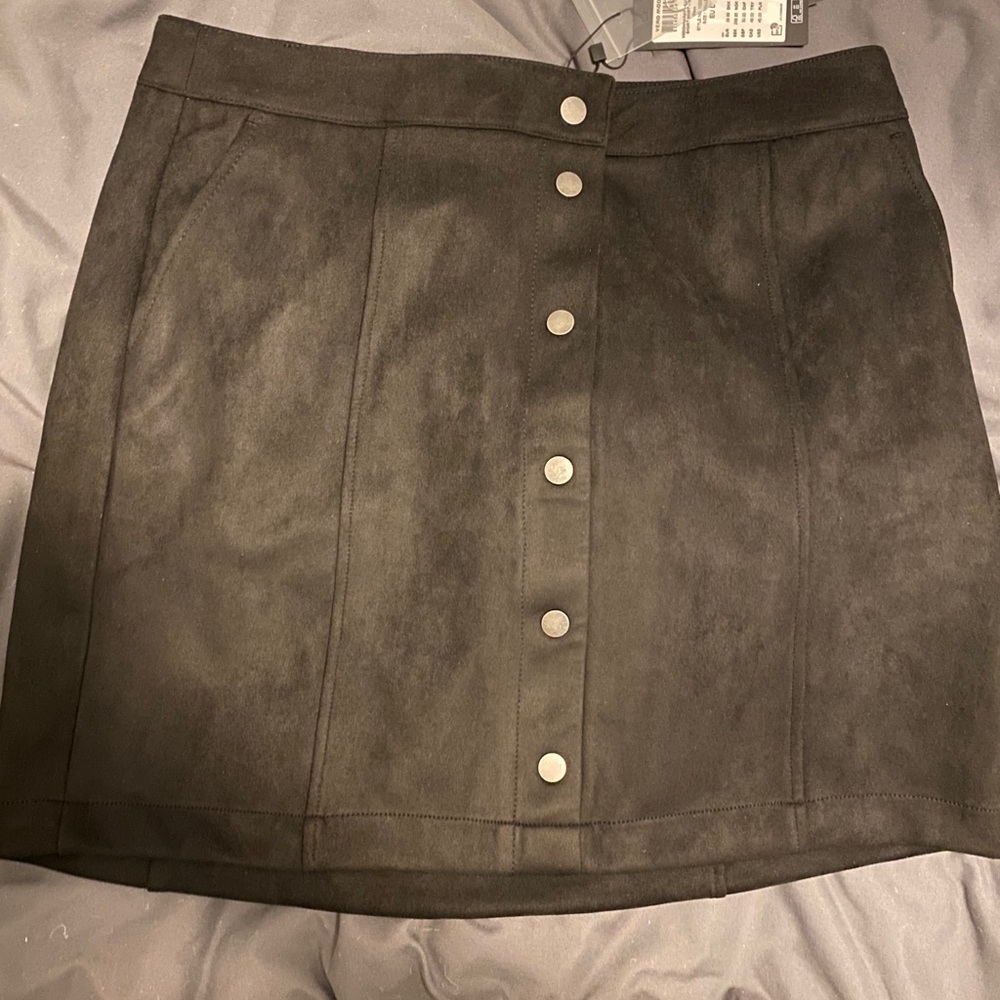 *NEW* Black wild leather skirt